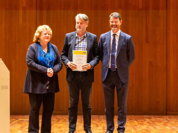 Assoc. Prof. Tony Loughland