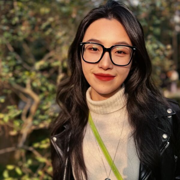 Yifan (Vicky) Yu